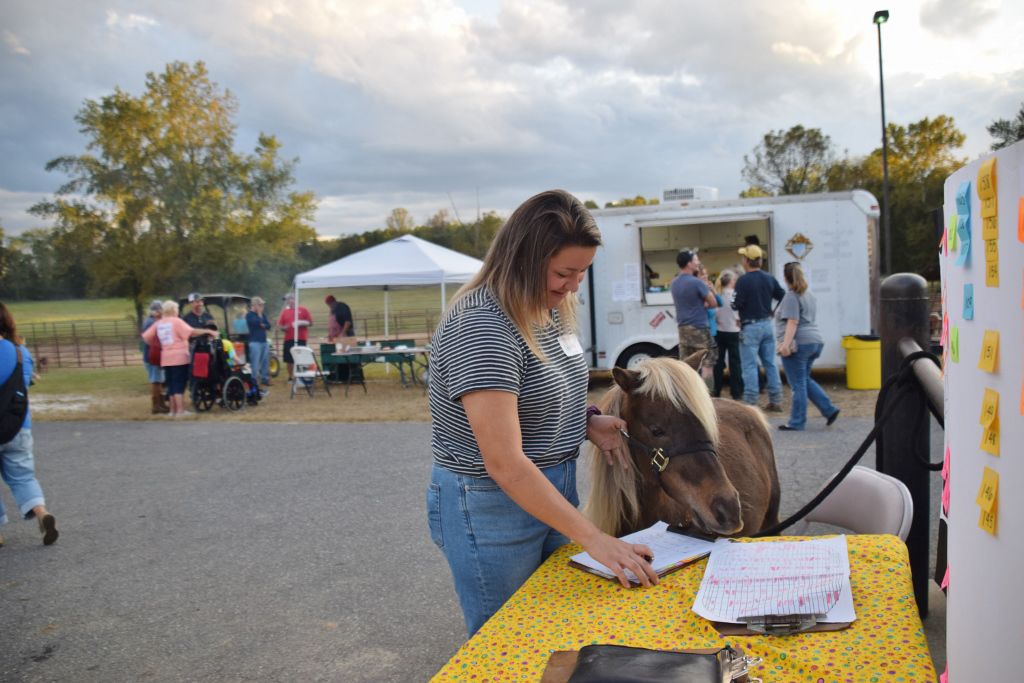 riddle center barn event 10-19 187 (1024x683).jpg
